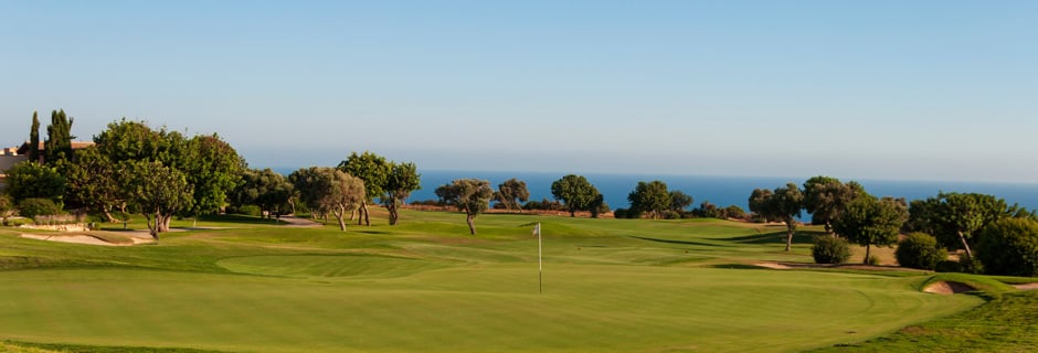 Golfbane med smuk udsigt i Paphos, Cypern